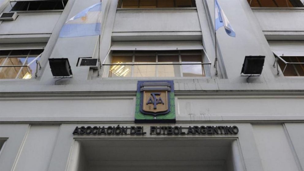 La AFA se plantó y LE CORTÓ el contrato a ESPN tras la transmisión de la Supercopa Argentina