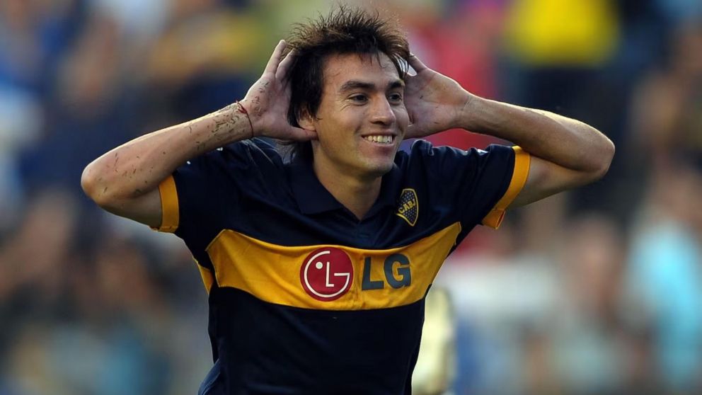 Sarmiento de Junín CONTRATÓ una EX ESTRELLA de Boca