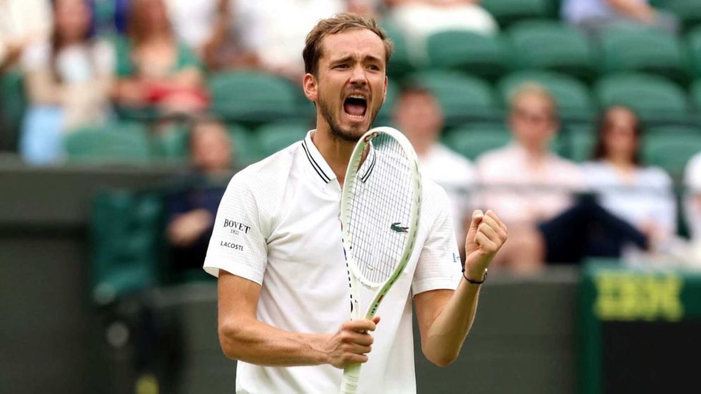 Wimbledon 2024: Medvedev BAJÓ a Sinner y jugará ante Alcaraz en semifinales