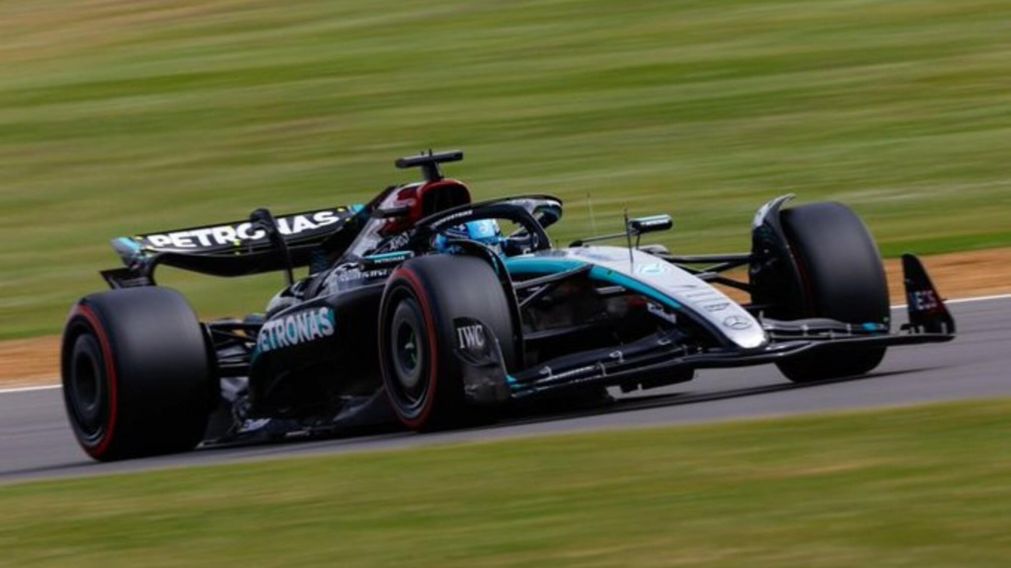 Fórmula 1: George Russell hizo la POLE en Silverstone y comandó el 1-2 de Mercedes