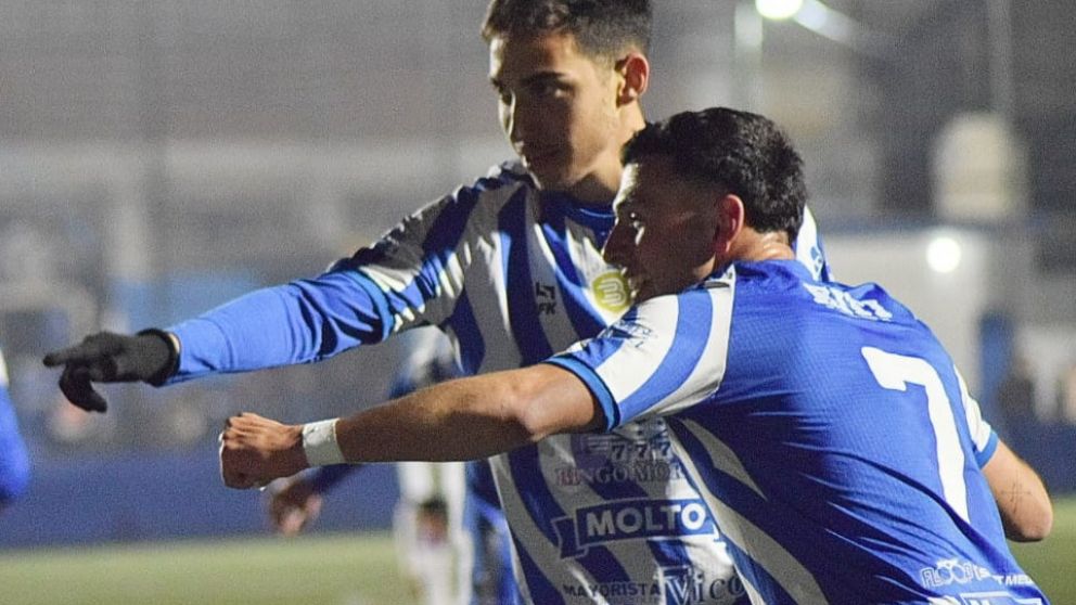 Midland VENCI� a Villa D�lmine y es el �nico puntero de la Primera B