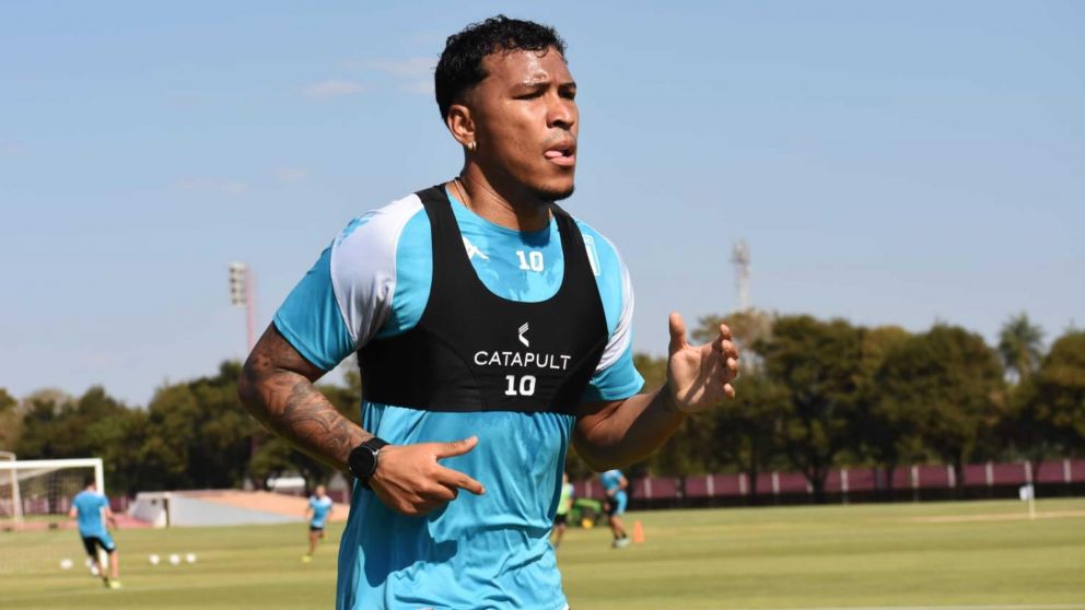 TENSIÓN en Racing: Roger Martínez se sumó a la pretemporada mientras siguen las DUDAS sobre su futuro