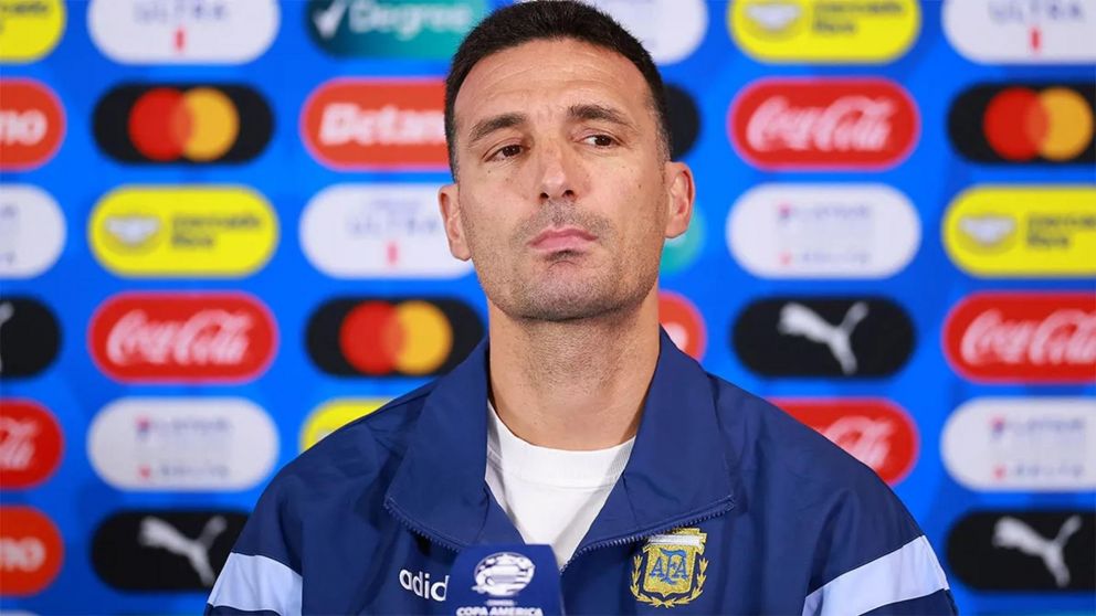 BOMBAZO: Scaloni fue SUSPENDIDO y no dirigirá a la Selección Argentina ante Perú