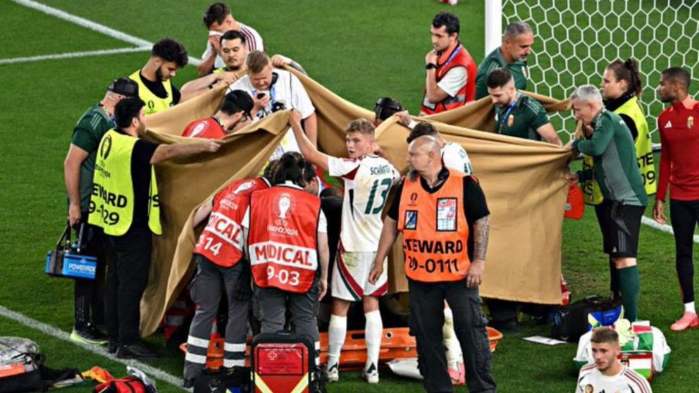 Video: el TREMENDO CHOQUE que dejó NOQUEADO a un jugador de Hungría y lo SACÓ de la cancha contra Escocia