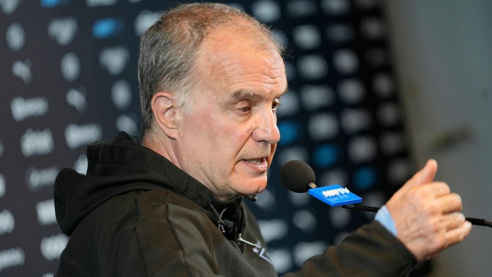Copa América: Bielsa fue TAJANTE sobre la renuncia de Cavani a Uruguay y palpitó el debut con Panamá