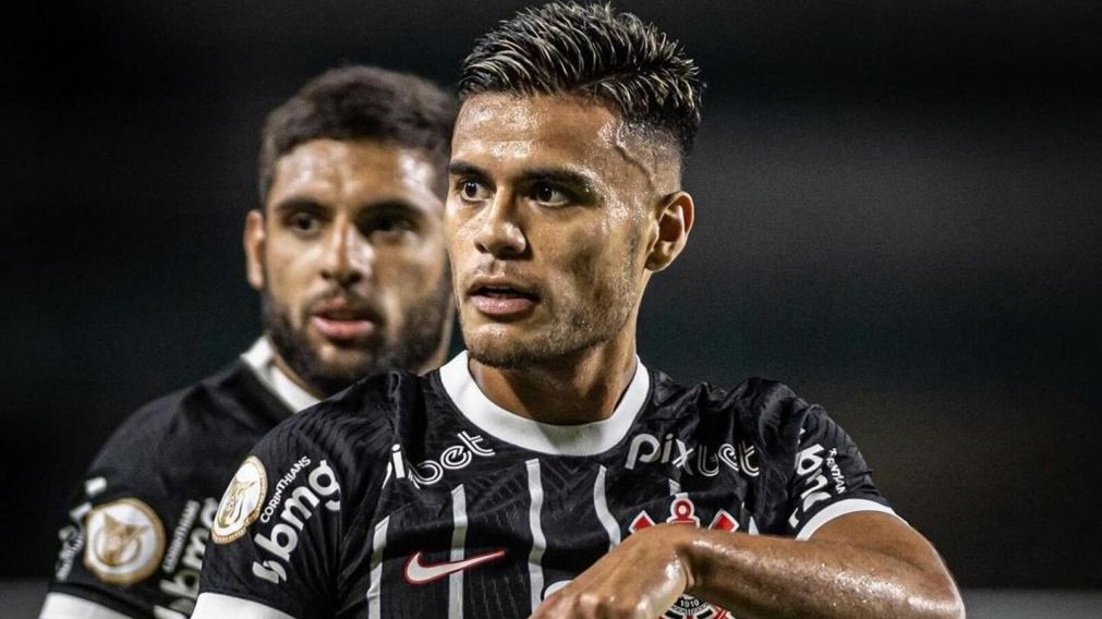�SE CAE EL PASE a Boca?: Atl�tico Mineiro se meti� en la pelea por Fausto Vera y crece la incertidumbre