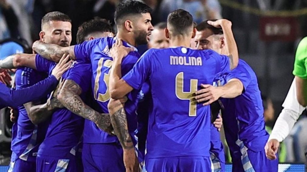 Argentina cerró a toda orquesta su preparación para la Copa América: dos de Messi y dos de Lautaro contra Guatemala