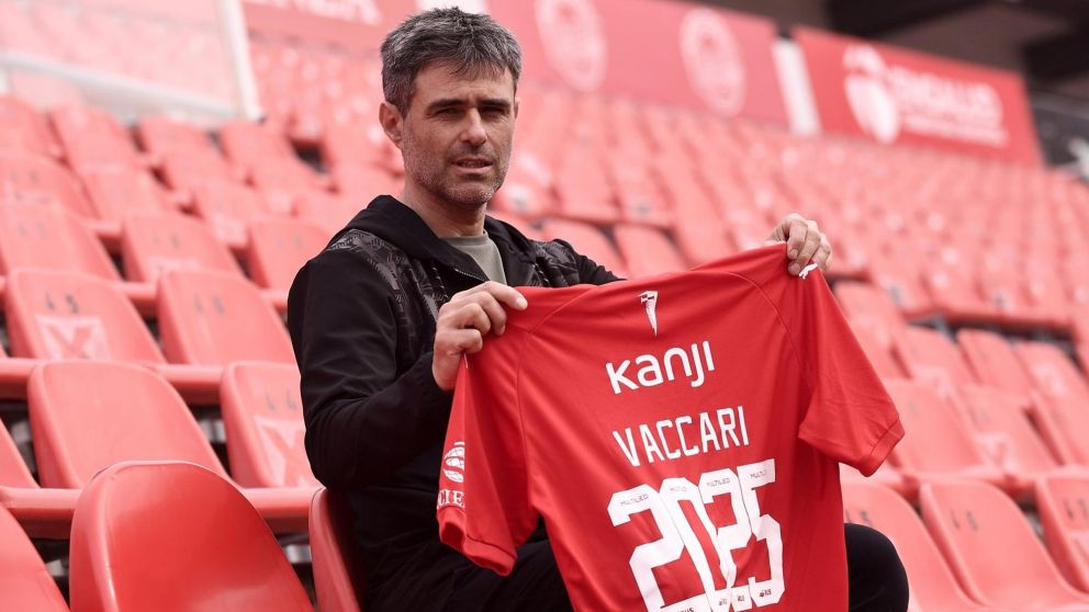 Julio Vaccari ASUMIÓ como nuevo entrenador de Independiente: “Me encanta la presión…”