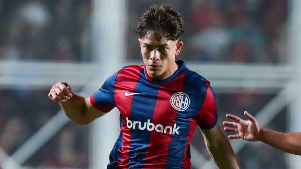 BOMBAZO: San Lorenzo venderá a Giay al Palmeiras por una cifra MILLONARIA