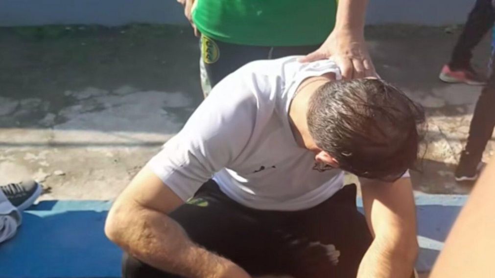 INSÓLITO: la hinchada de San Telmo lanzó una bomba de estruendo en el vestuario de Aldosivi