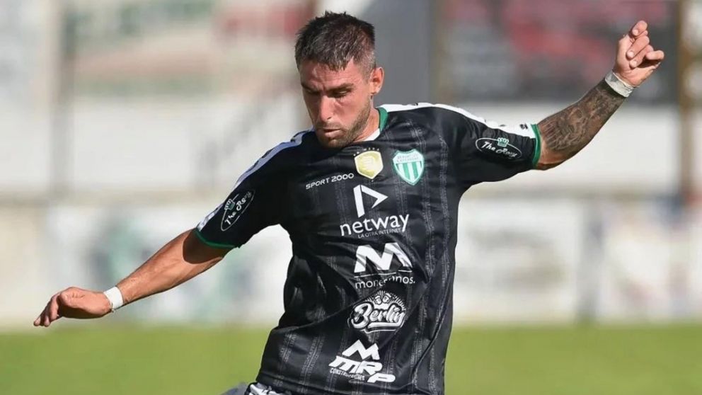 Las SENSACIONES de Juan Manuel Azil tras su retiro del fútbol profesional jugando para Laferrere