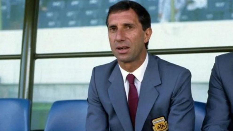 Carlos Bilardo recibió la visita de dos ex Estudiantes y SE HIZO VIRAL en las redes sociales