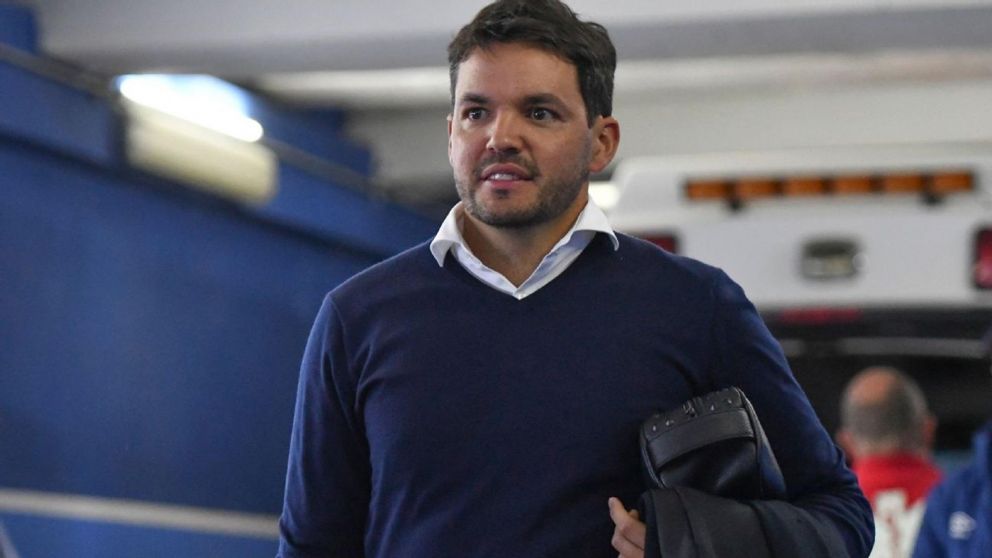 Nicolás Larcamón será el NUEVO DT de Independiente: acuerdo de palabra y oficialización inminente