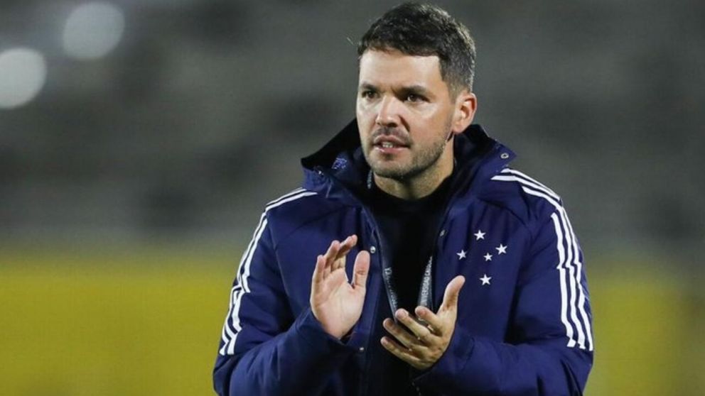 Independiente SE ACERCÓ un pasito más a Nicolás Larcamón para ser el reemplazante de Tevez