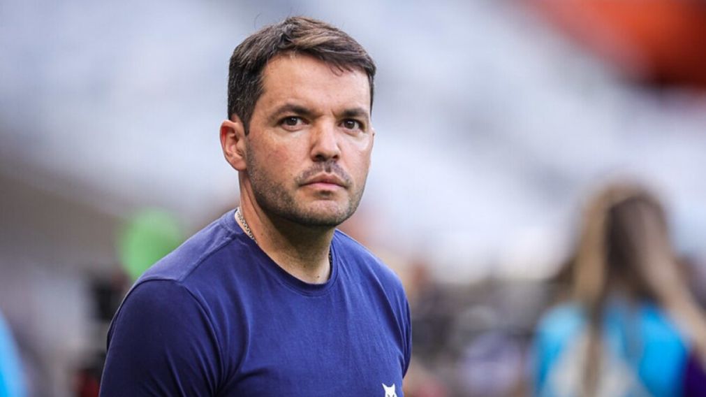 INESPERADO: en Independiente se reunirán con Nicolás Larcamón para reemplazar a Tevez