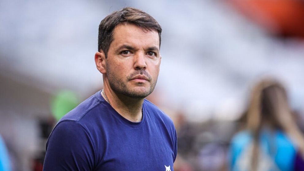 INESPERADO: en Independiente se reunirán con Nicolás Larcamón para reemplazar a Tevez