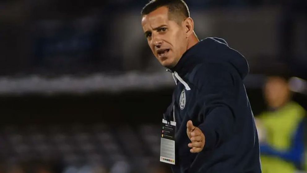 Romagnoli SUFRE por la POSIBLE IDA de Bareiro de San Lorenzo: “Si se va hay que…”