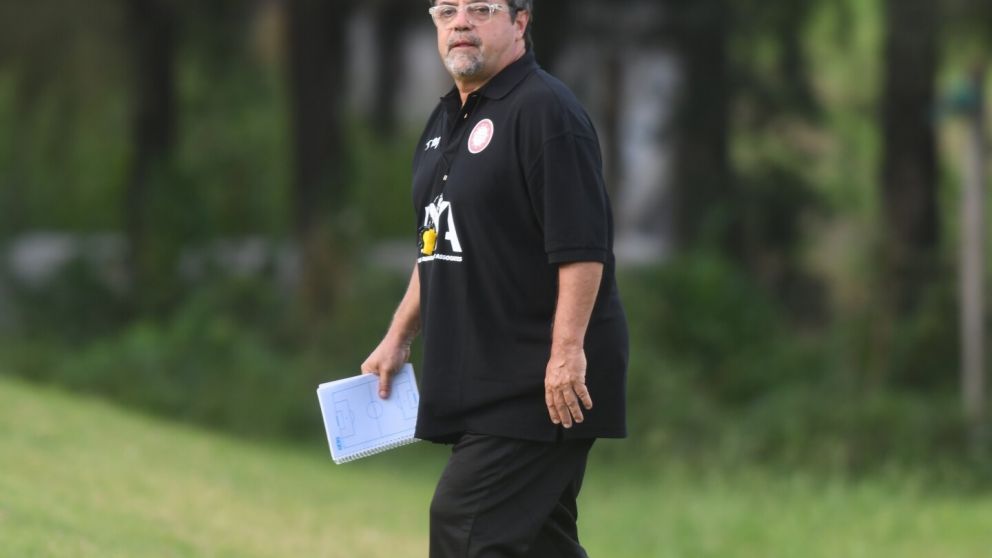 Tras un escándalo, Caruso Lombardi DEJÓ de ser el entrenador de Miramar Misiones