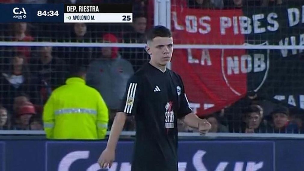 HISTÓRICO: Mateo Apolonio, de Riestra, se convirtió en el jugador más JOVEN en DEBUTAR en la PRIMERA división del fútbol argentino