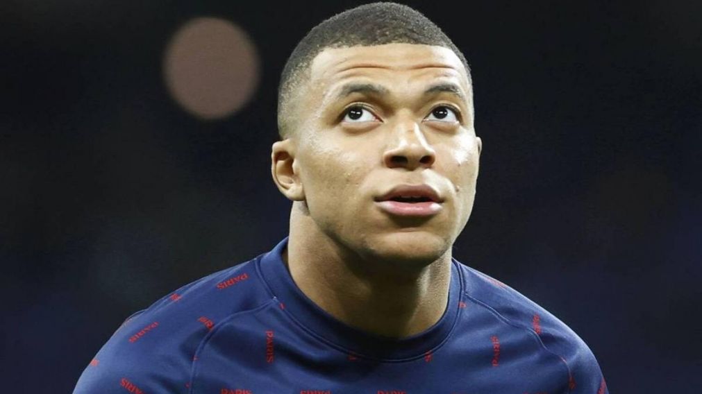 BOMBAZO MUNDIAL: Mbapp� se despidi� del PSG