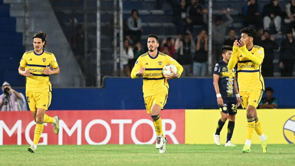 Cavani RESCATÓ a Boca: golazo de tiro libre y victoria frente a Sportivo Trinidense por la Copa Sudamericana