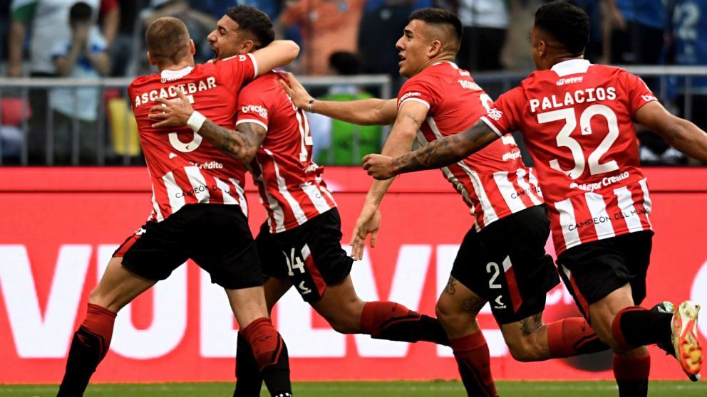 Estudiantes se consagró CAMPEÓN de la Copa de la Liga tras vencer a Vélez en una APASIONANTE definición por penales