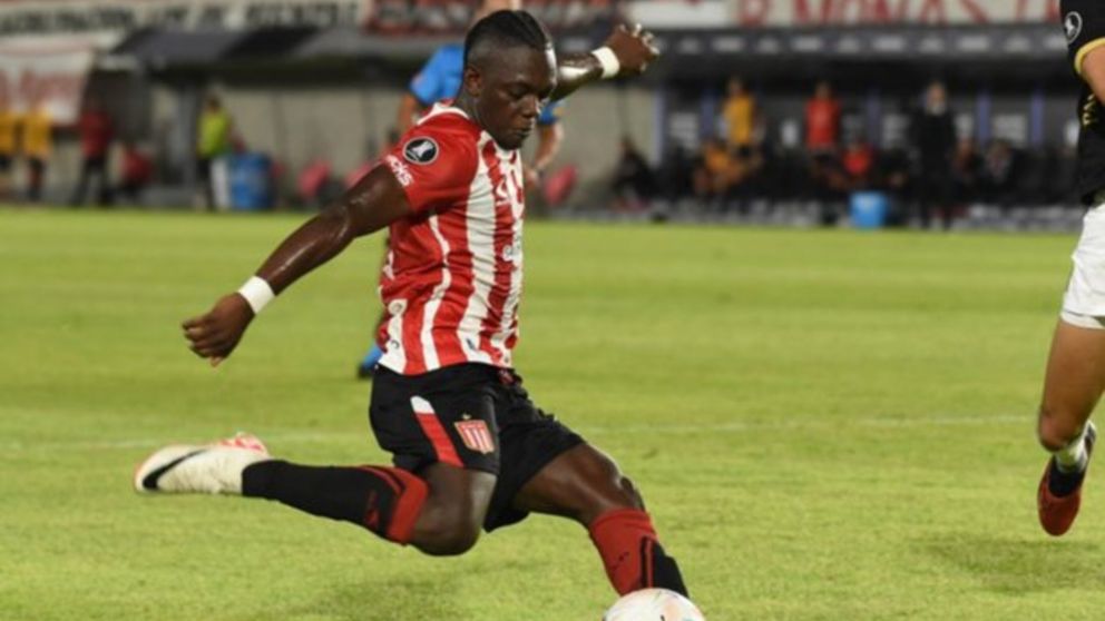 Cetré, la ÚNICA duda de Estudiantes previo a la final de la Copa de la Liga ante Vélez