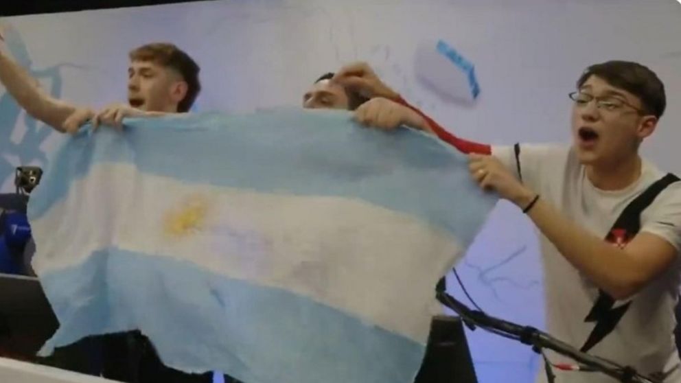 Un equipo argentino de eSports le ganó a un brasileño y se lo FESTEJÓ en la cara