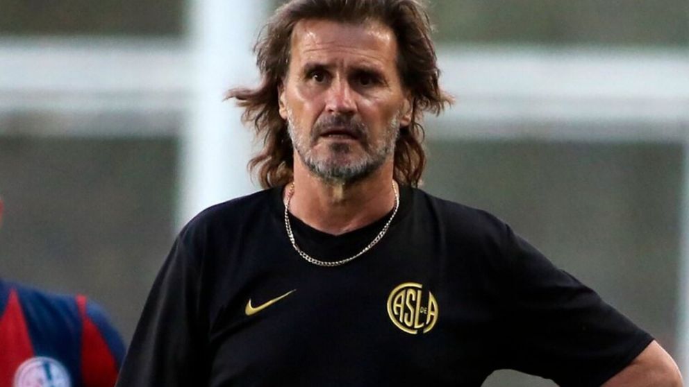 Rubén Darío Insúa, la oferta MILLONARIA del fútbol árabe y el deseo de seguir dirigiendo en Argentina