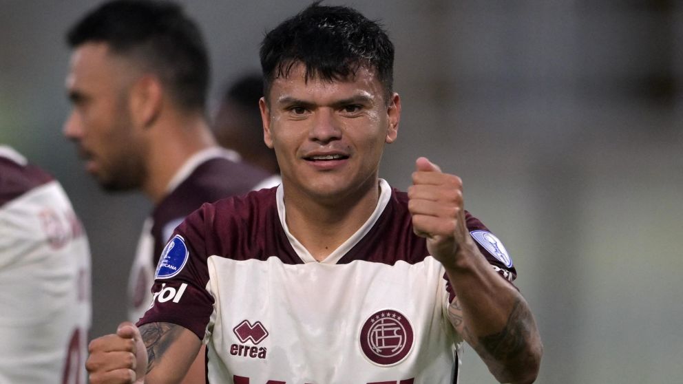 Lanús PISÓ FUERTE en Venezuela: derrotó a Metropolitanos con un doblete de Bou y LIDERA su grupo en la Copa Sudamericana