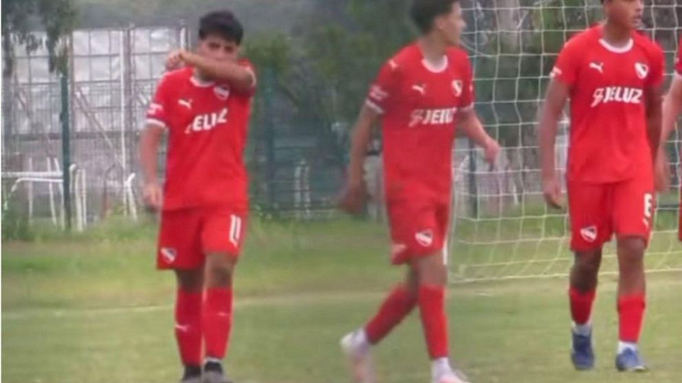 El hijo del Kun Ag�ero CONVIRTI� su PRIMER gol en Independiente: la DEDICATORIA especial