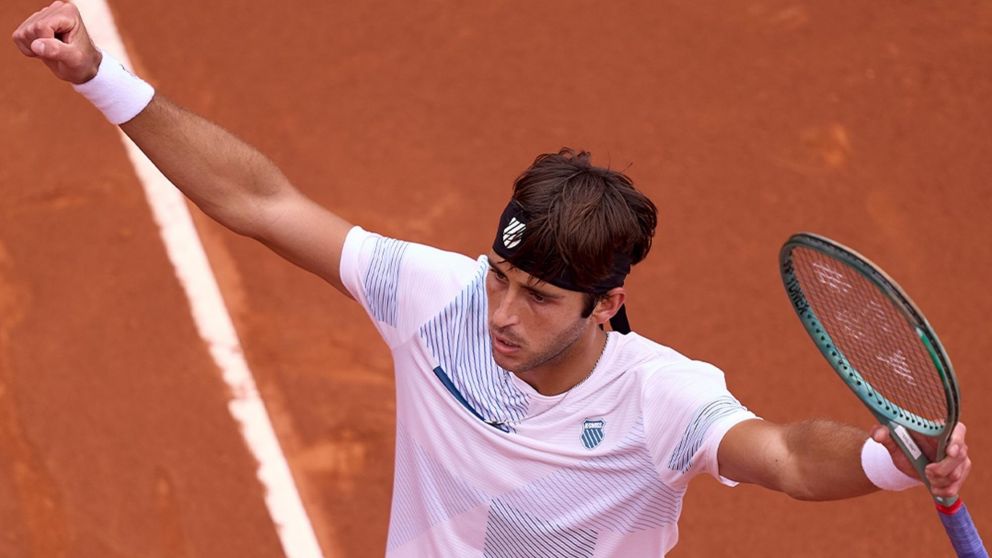 Etcheverry volvi� a ganar y se meti� EN SEMIFINALES del ATP 500 de Barcelona
