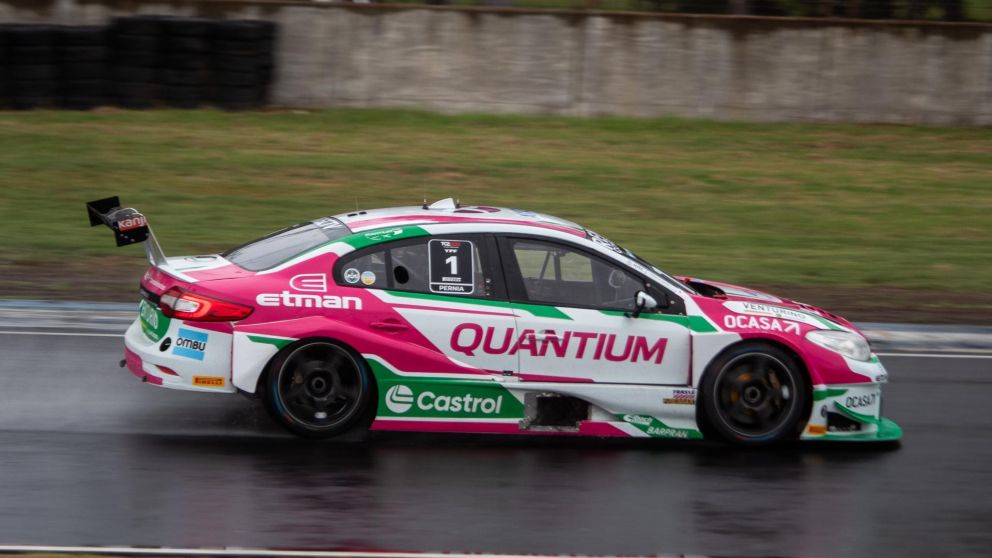 Leonel Pernía APARECIÓ en el final y metió la POLE del TC2000 en el Gálvez