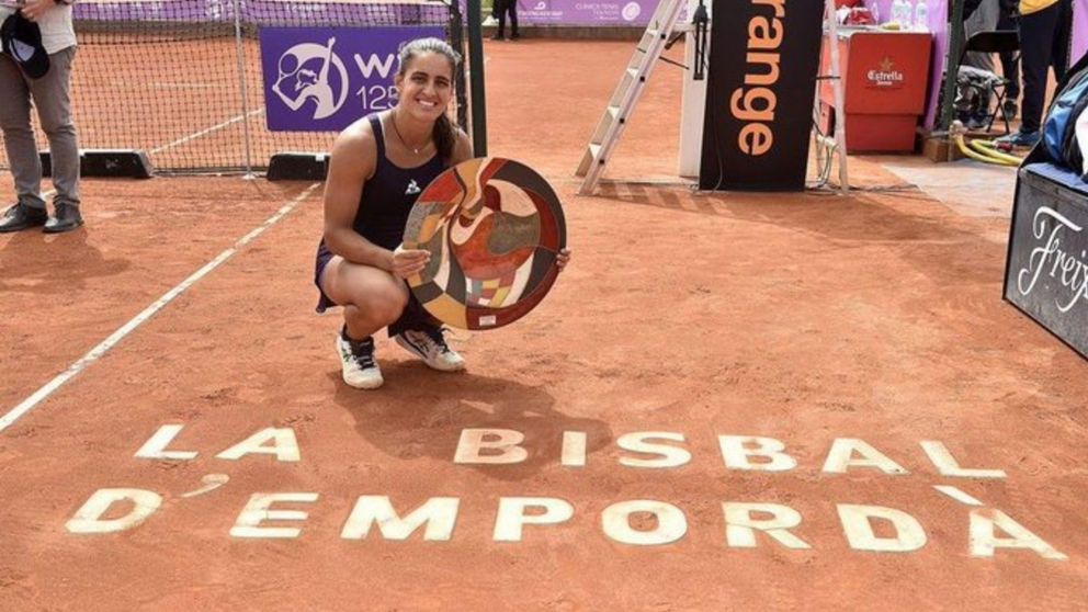Lourdes Carlé con PREMIO DOBLE tras ganar la final del WTA 125 de La Bisbal D´Empordá