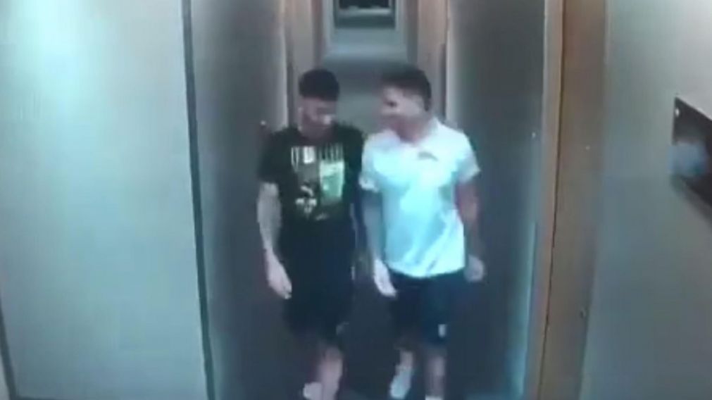 INCONCEBIBLE: Florent�n y Cufr� ESCRACHADOS ri�ndose tras el presunto ABUSO SEXUAL