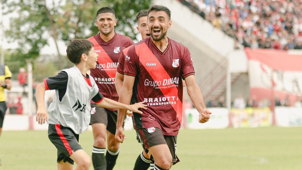 J.J. Urquiza y Luján SE HICIERON FUERTES de local y sumaron tres puntos clave