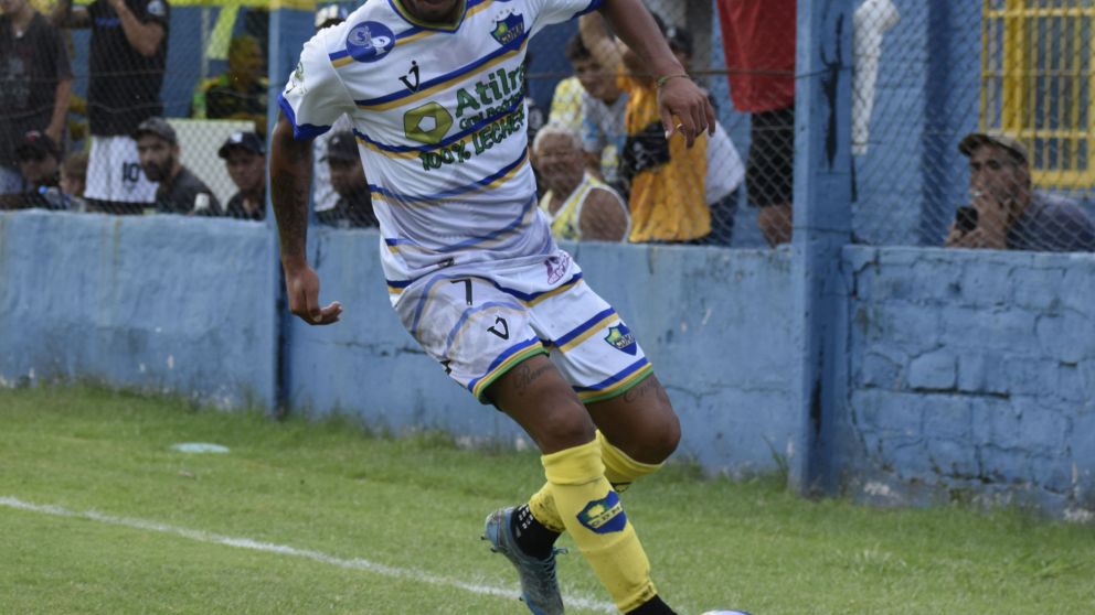 Fernando Maldonado brilló en Deportivo Alem y cumplió con la LEY DEL EX ante Atlas