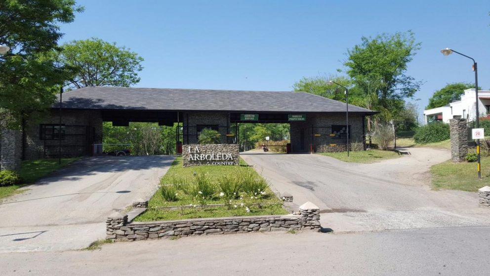 Los jugadores de V�lez acusados de ABUSO SEXUAL cumplir�n la prisi�n domiciliaria en un LUJOSO country de Tucum�n