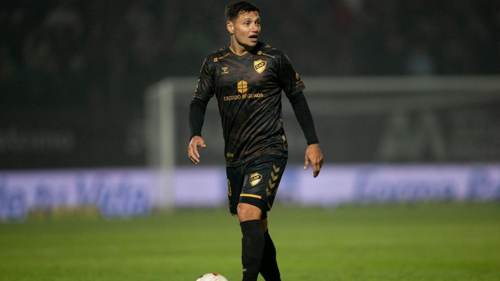 Mauro Zárate está A UN PASO de volver a la Liga Profesional: en qué equipo jugaría