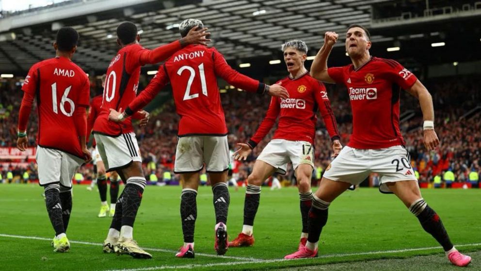Manchester United derrotó en un TREMENDO PARTIDAZO a Liverpool y se metió en las semifinales de la FA Cup