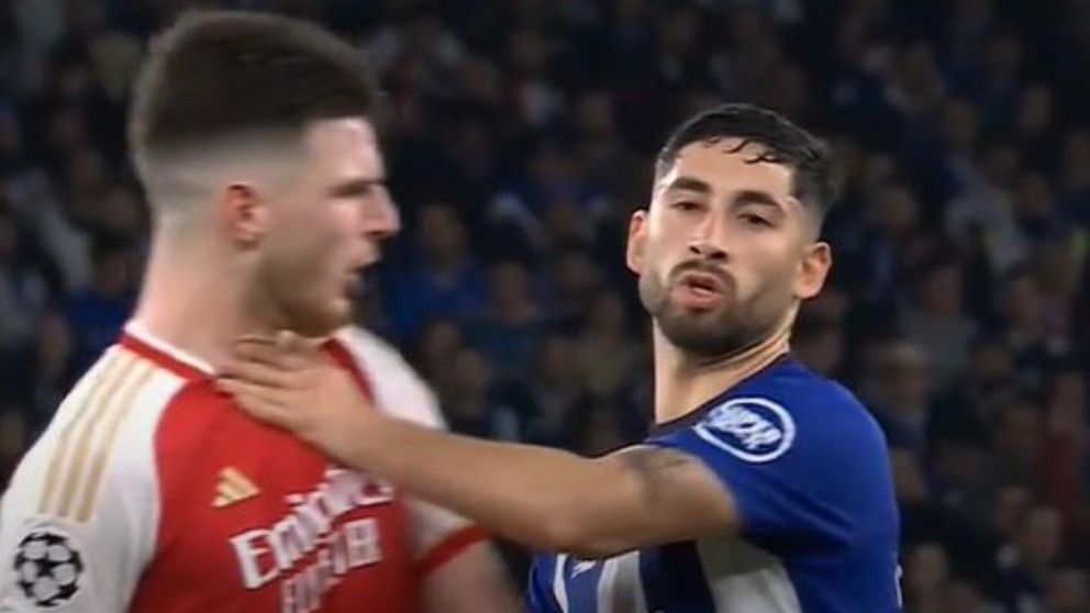 Alan Varela lo DEJÓ TODO: del FUERTE CRUCE con Declan Rice a salir LESIONADO en la eliminación de Porto en la Champions League