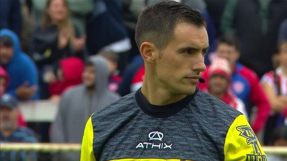 La Liga Profesional SORPRENDIÓ con la designación de Sebastián Martínez Beligoy en un partido clave