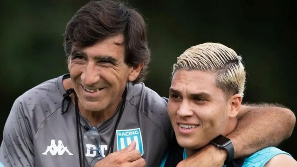Racing hoy: Gustavo Costas no se achicó y tomó una DECISIÓN CLAVE con Juanfer Quintero
