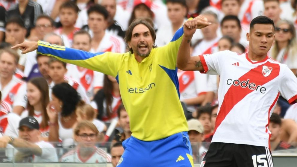 Un campeón con Boca liquidó a Diego Martínez por su planteo en el Superclásico ante River