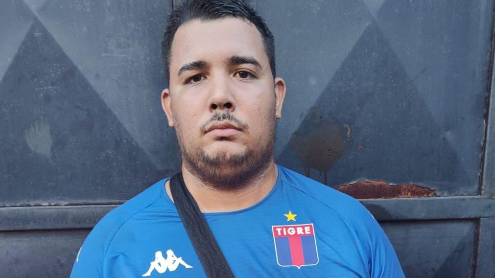 Escándalo en la Copa Argentina: este es el hincha de Tigre que tiró el botellazo