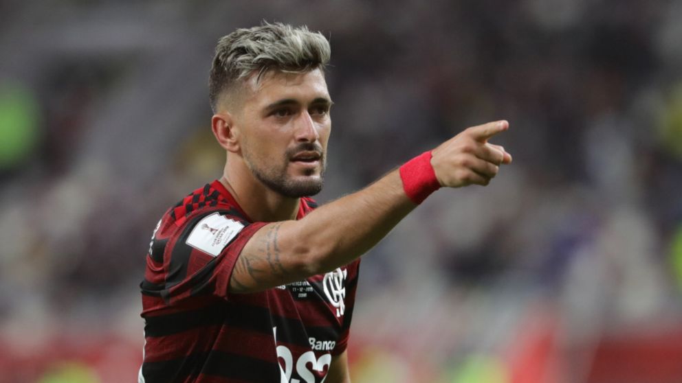 Insólito: el vicepresidente de Flamengo se burló del interés de Boca por De Arrascaeta