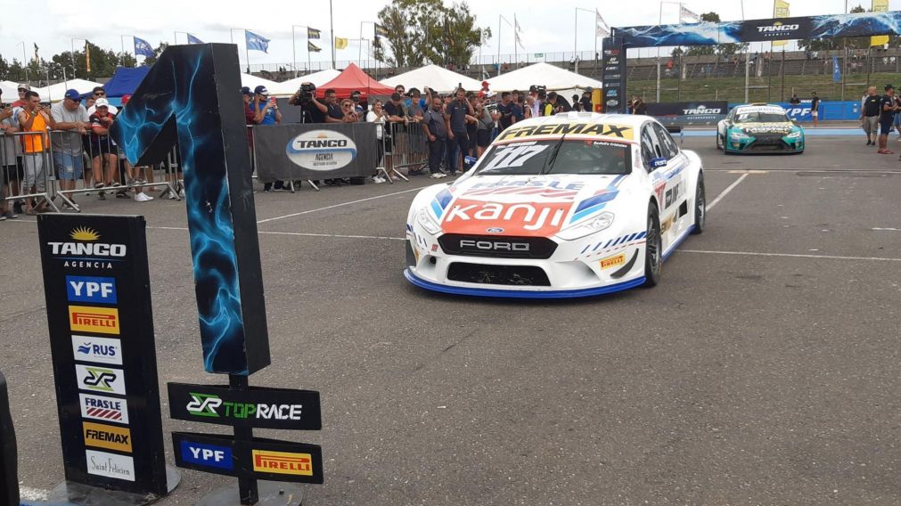 Matías Rossi ganó en el Top Race V6 en Rosario