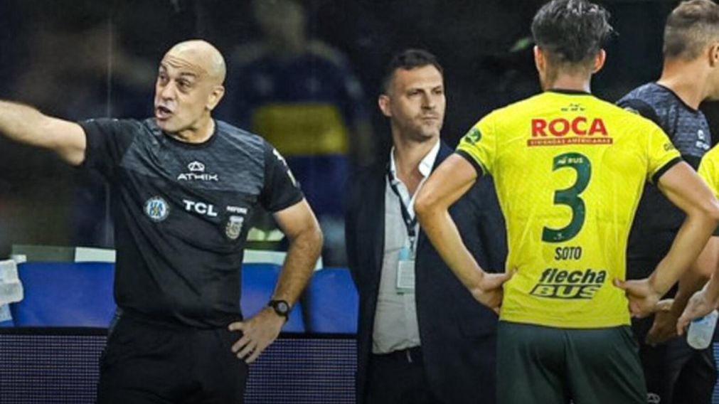 La insólita confesión del árbitro Baliño a Soto por el penal anulado a Defensa y Justicia ante Boca
