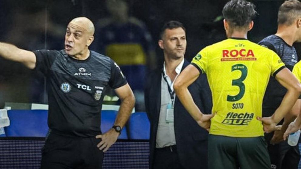 La insólita confesión del árbitro Baliño a Soto por el penal anulado a Defensa y Justicia ante Boca