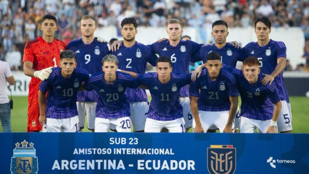 Con cambios obligados, la formaci�n de Argentina Sub 23 para enfrentar a Paraguay en el Preol�mpico